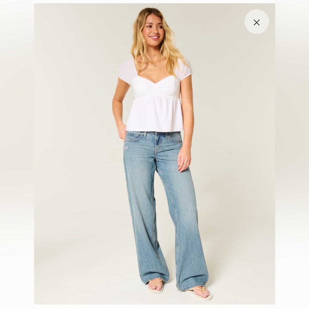 Hollister Jeans Women’s 000 Short Low Rise Baggy Flower Butterfly Embroidery